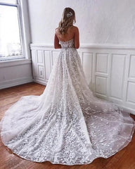 Gorgeous Sweetheart Sleeveless Wedding Dress with Tulle Floral Appliques