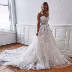 Gorgeous Sweetheart Sleeveless Wedding Dress with Tulle Floral Appliques