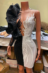 Gorgeous V-neck Appliques Lace Mini Homecoming Dresses
