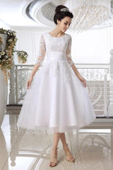 Half Sleeves Jewel Tulle Lace Knee-Length Ruffles Beach Wedding Dresses