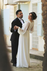 Ivory Chiffon Long Bubble Sleeve Vintage Wedding Dresses Simple Plus Size Wedding Reception Gowns with Belt