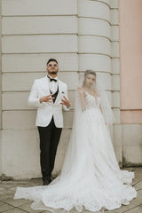 Ivory Sleeveless Straps A-Line Bridal Gowns with Chapel Train