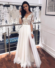 Jewel Long Sleeve Sheer Bodice Applique Beach Wedding Dress A Line Lace Pleated Tulle Bridal Gowns