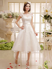 Jewel Sleeveless Lace Appliques Knee-Length Backless Wedding Dresses
