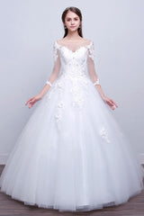 Jewel Tulle Lace Appliques 3/4 Sleeves Ball Gown Wedding Dresses
