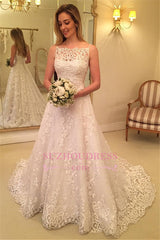 Lace Spaghetti-Straps Wedding Dress | Sweep-Train Sleeveless Bridal Gows with Buttons