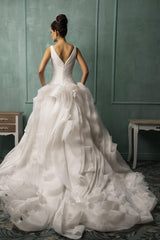 Latest Spaghetti Strap Ruffles Bridal Gown Gorgeous Court Train Zipper Wedding Dress