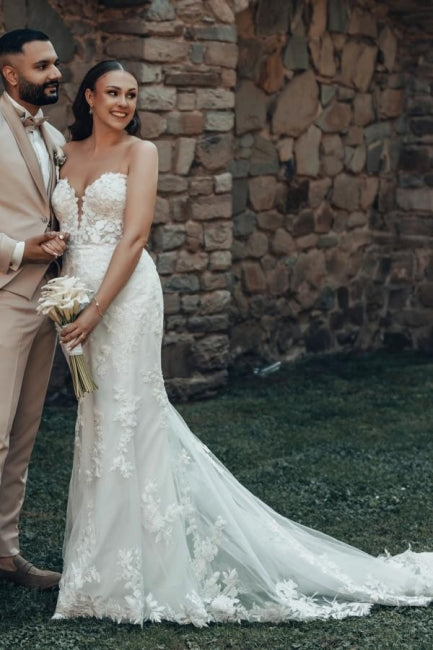 Long Ivory Wedding Dress Mermaid Strapless Lace Bridal Gown With Train