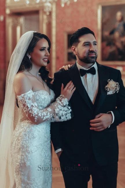Long Mermaid Wedding Dress Off The Shoulder Lace Bridal Gown With Long Sleeves