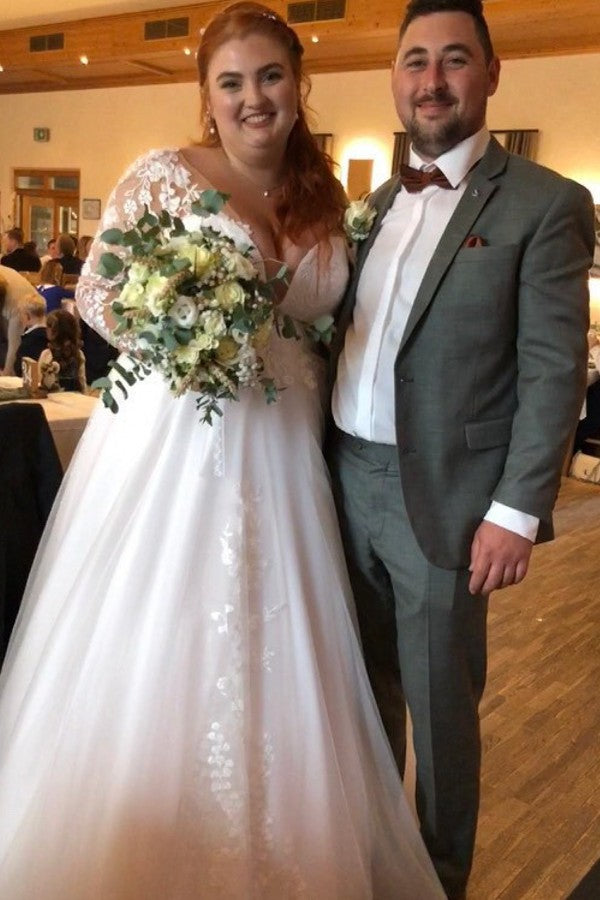 Long Sleeve Plus Size Wedding Dress V Neck A Line Bridal Gown with Lace