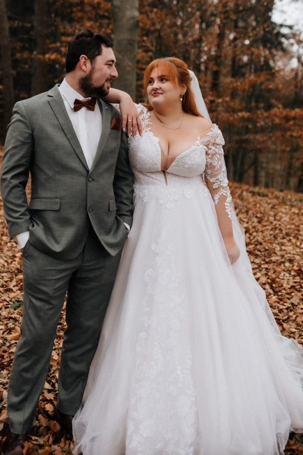 Long Sleeve Plus Size Wedding Dress V Neck A Line Bridal Gown with Lace