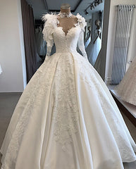 Long-Sleeves Brilliant High-Neck Appliques Flowers Feather Wedding Dresses