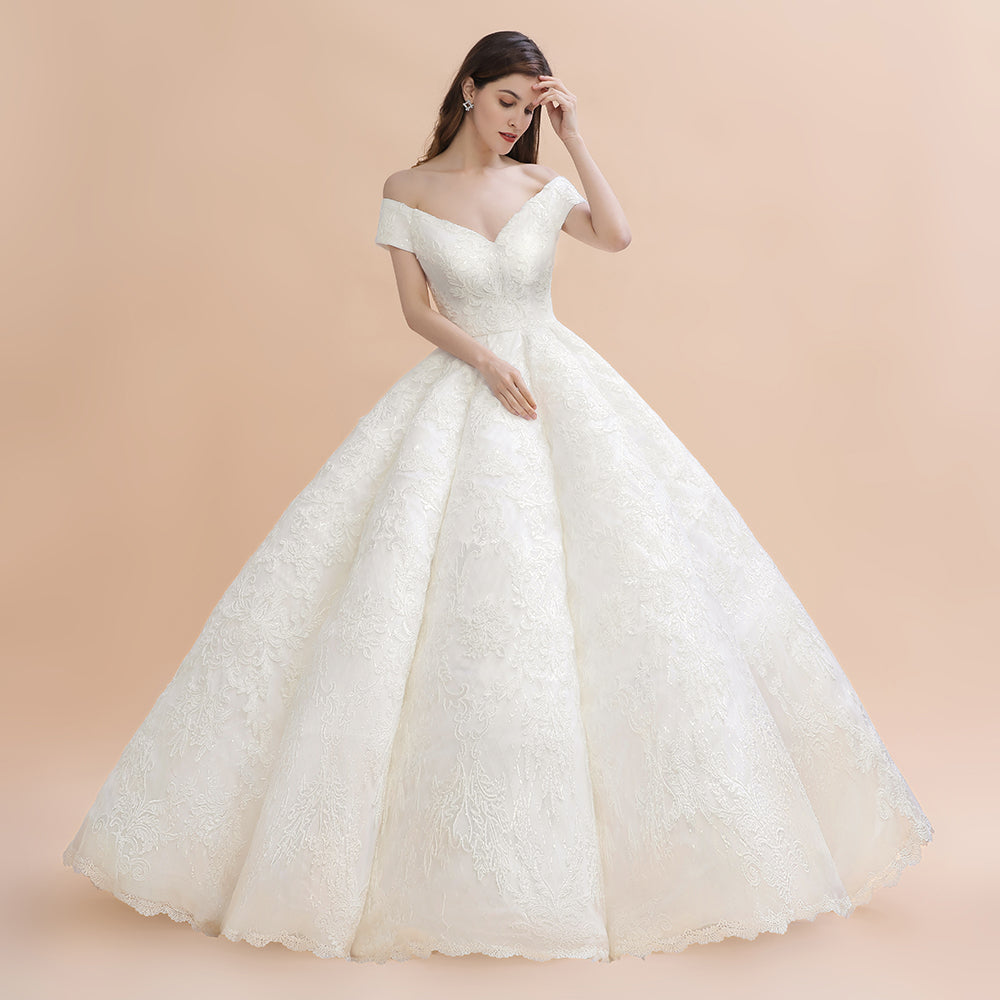 Luxury Ball Gown Off-the-Shoulder Sweetheart Wedding Dress | Sleeveless Lace Satin Bridal Gowns | Suzhoufashion Luxury Ball Gown Off-the-Shoulder Sweetheart Wedding Dress | Sleeveless Lace Satin Bridal Gowns | Suzhoufashion