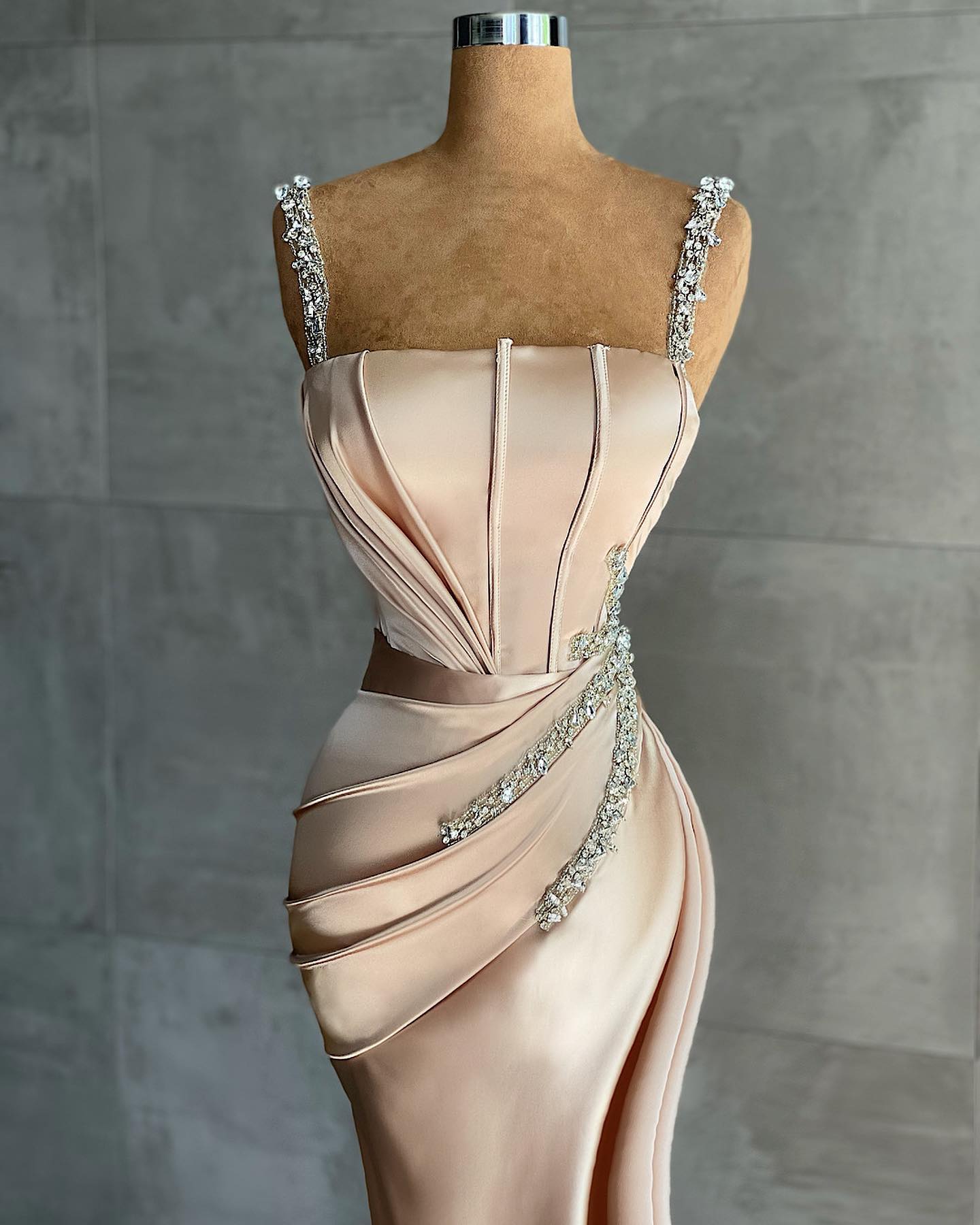Luxury Champagne Sleeveless Crystal Ruffles Mermaid Evening Dresses