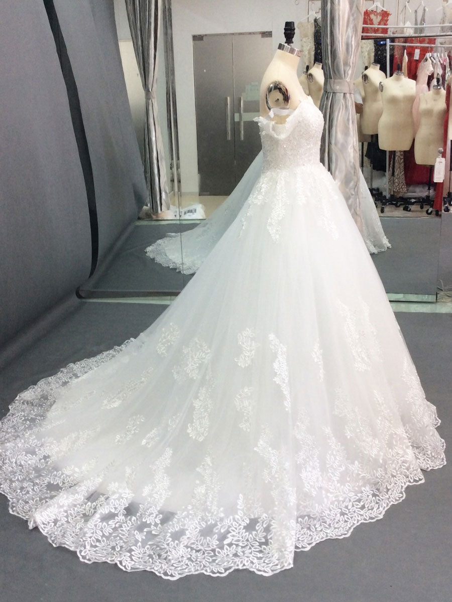 Luxury Off The Shoulder Tulle Lace White Ball Gown Wedding Dresses