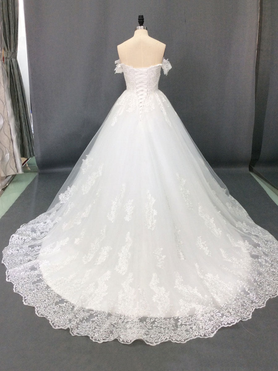 Luxury Off The Shoulder Tulle Lace White Ball Gown Wedding Dresses