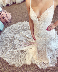 Mermaid Amazing Spaghetti-Straps V-neck Wedding Dresses