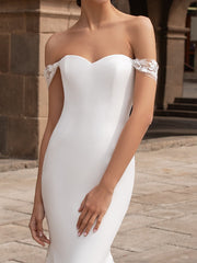Mermaid Wedding Dresses Off Shoulder Short Sleeve Bridal Gowns Simple Plus Size Court Train