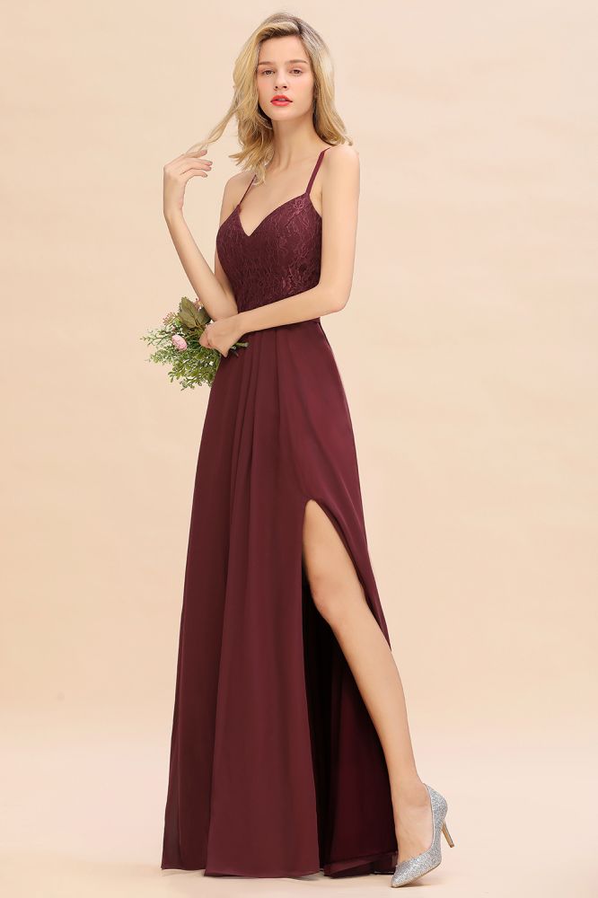 Modern Lace Spaghetti Straps Bridesmaid Dresses Sleeveless With Side Slit