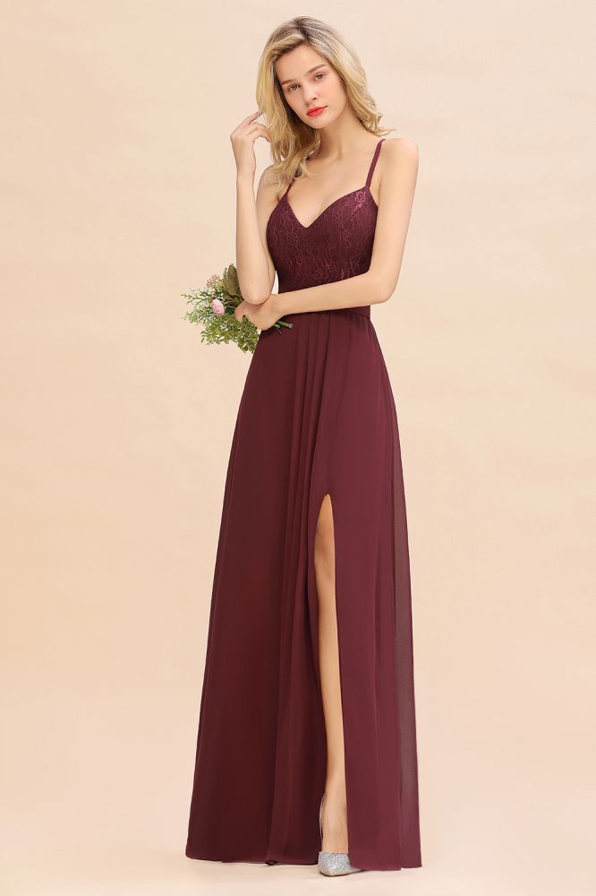 Modern Lace Spaghetti Straps Bridesmaid Dresses Sleeveless With Side Slit