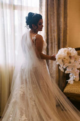 Modern V-neck Sleeveless A-line Wedding Dresses With Lace