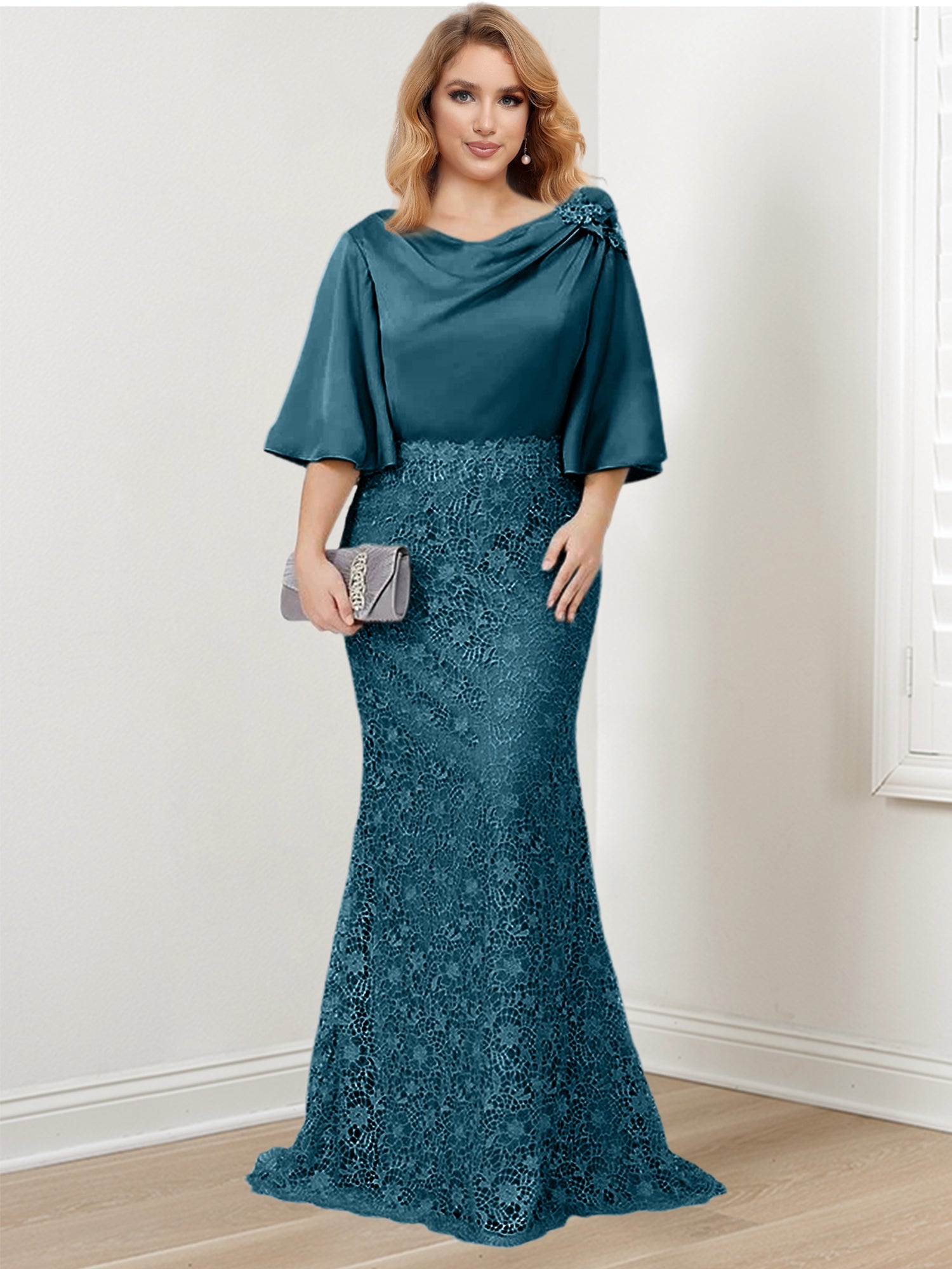 Mother of the Bride Trumpet Mermaid Dress Featuring Applique