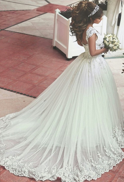 New Arrival Off Shoulder Long Bridal Gown with Beadings Lace Applique Ball Gown Wedding Dress BO7879