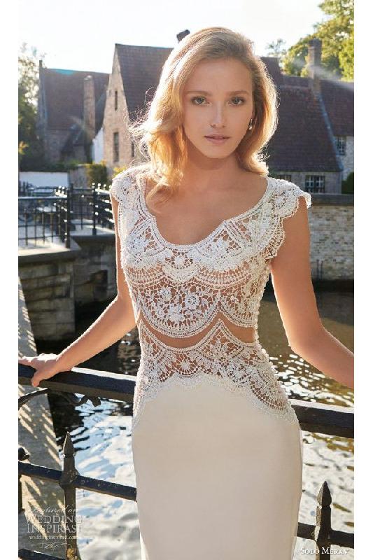 New Arrival Sexy Lace Bridal Gowns Open Back Sleeveless Summer Beach Wedding Dresses
