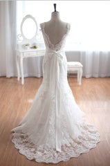 New Arrival V-Neck Mermaid Lace Bridal Gown Bowknot Open Back Sweep Train Beach Wedding Dress