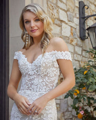 Off The Shoulder Sweetheart White Appliques Mermaid Beach Wedding Dresses