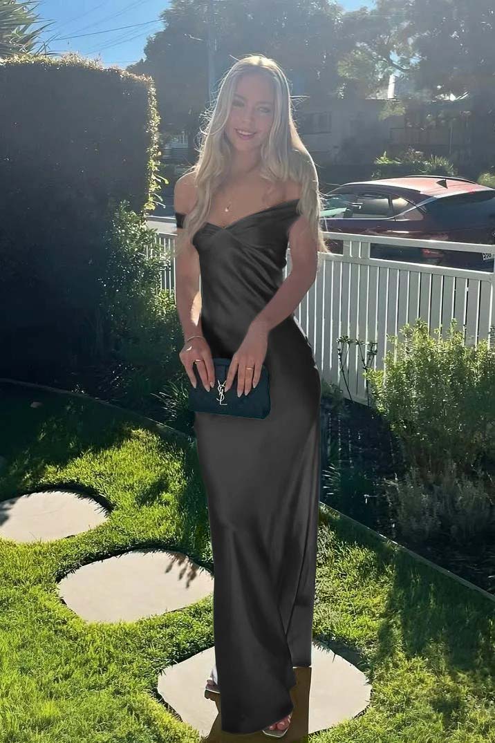 Off the Shoulder Sleeveless Strapless Long Evening Formal Dress With Pleated