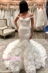 Off-the-shoulder Mermaid V-neck Ruffles Elegant Wedding Dress