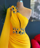 One Shoulder YellowRuffle Floral Appliques Beads Mermaid Evening Gown with Cape