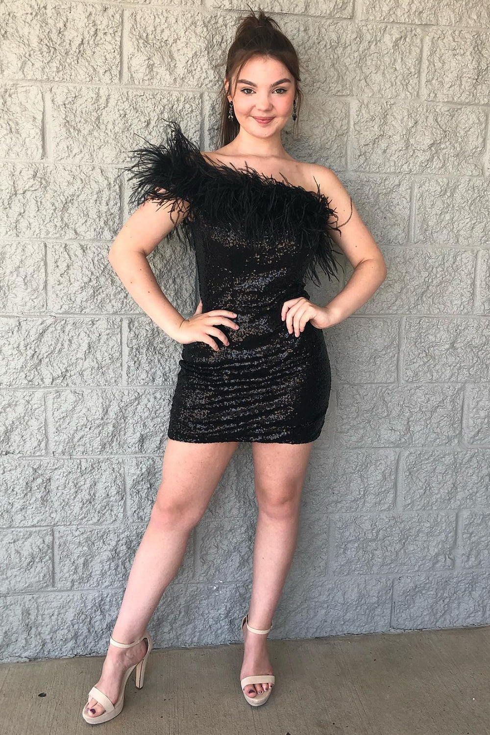 Pink Homecoming Dresses Tight Sequin Prom Dress with Feathers