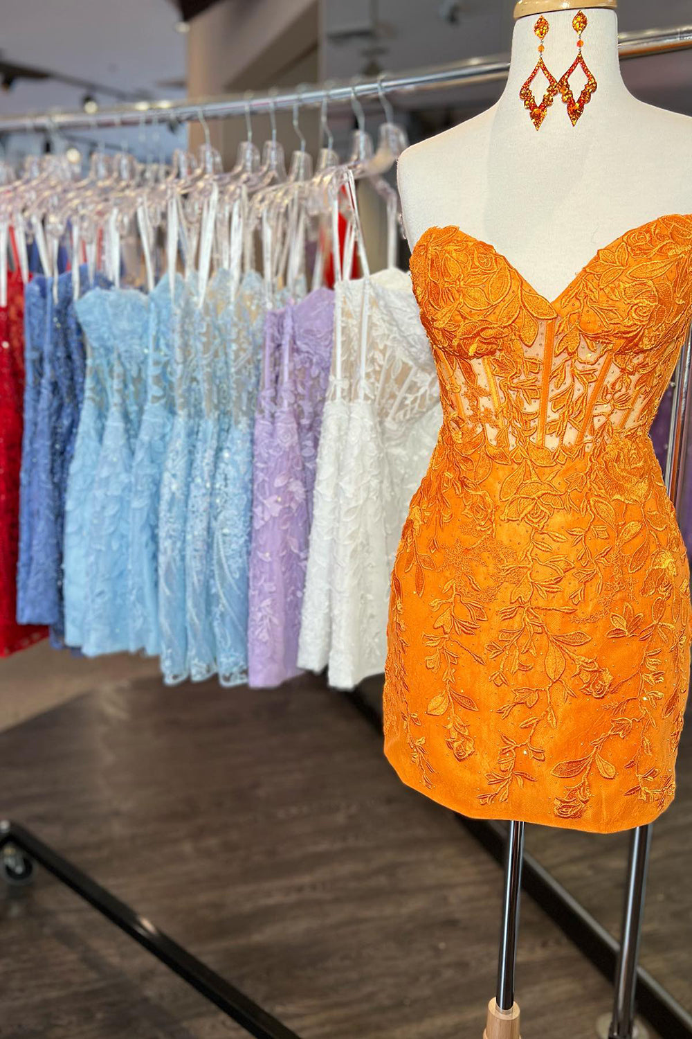 Pink Homecoming Dresses Tight Short Cocktail Dresses with Appliques