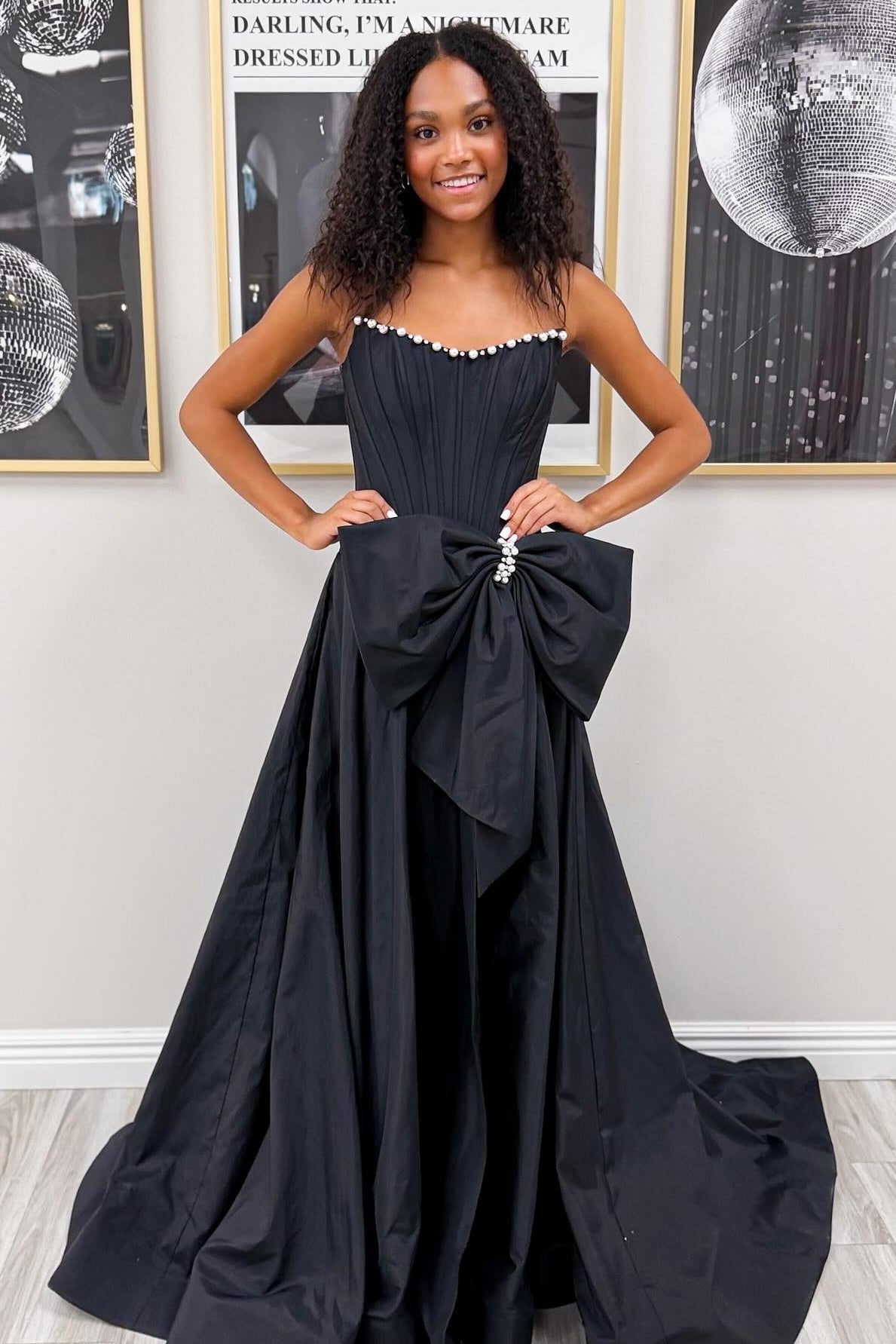 Suzhoufashion Pink Satin Corset Prom Dress With Neckline Pearl Trim & Oversized Bow Formal Evening Gown – suzhoufashion