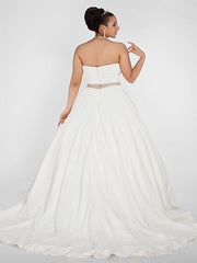 Plus Size Ball Gown Wedding Dress Chiffon Strapless Simple Backless Cute Bridal Gowns with Court Train
