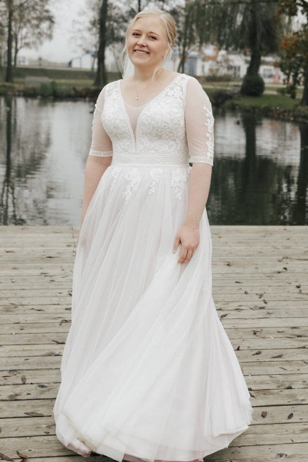 Plus Size Beach Wedding Dress Half Sleeve A Line Lace Bridal Gown