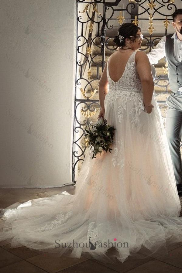 Plus Size Beach Wedding Dress V Neck A Line Tulle Bridal Gown with Lace Appliques