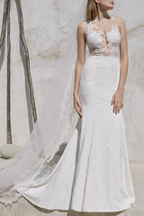 Plus Size Mermaid Wedding Dress V-Neck Lace Satin Straps Bridal Gowns with Sweep Train