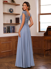 A Line Long Plus Size Mother of the Bride Dress with Scoop Neck and Short Sleeves Featuring Appliques