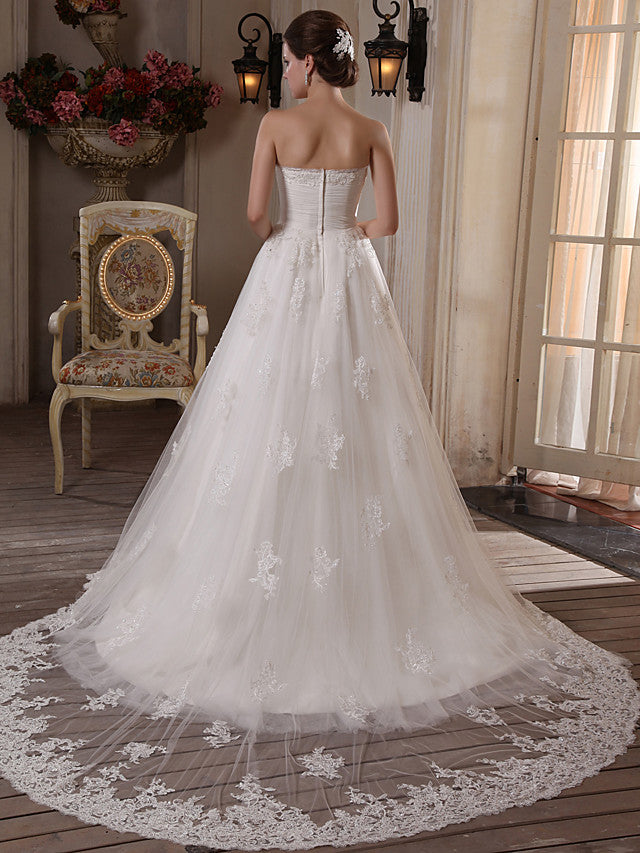 Princess Plus Size Wedding Dress with Sleeves | Suzhoufashion Princess Plus Size Wedding Dress with Sleeves | Suzhoufashion