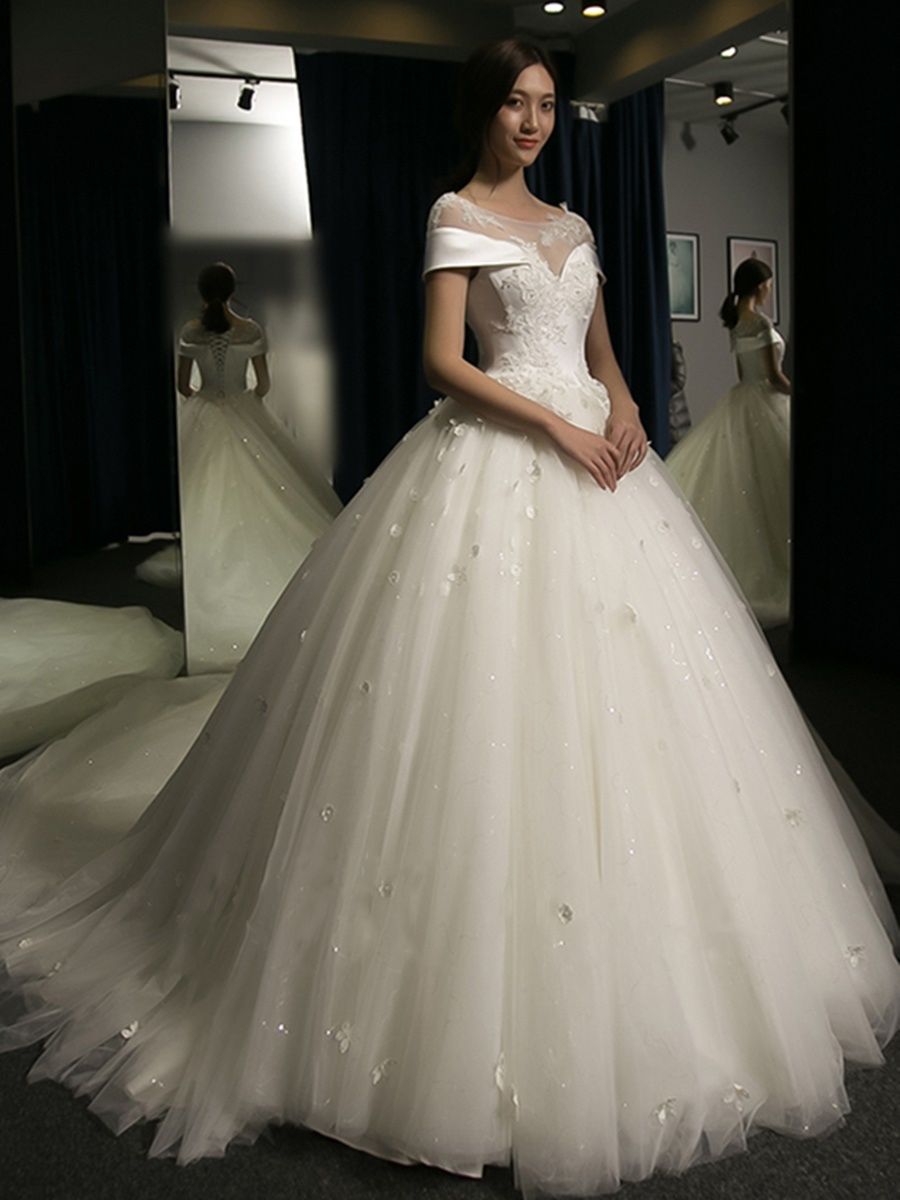 Puffy Lace-Applique Wedding Dresses | Scoop Cap-Sleeves Exquisite Gowns