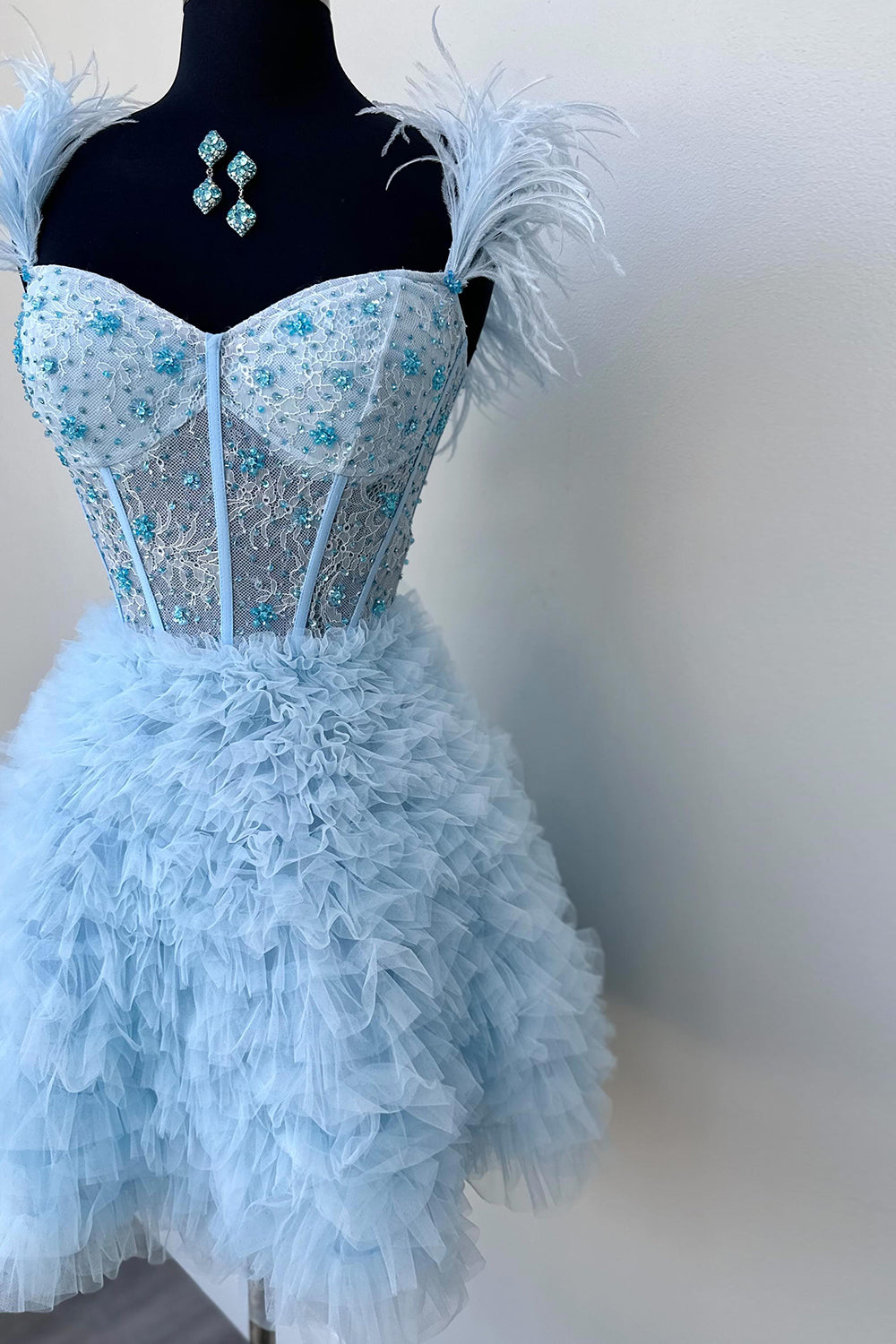 Purple Homecoming Dresses Corset A-Line Short Cocktail Dresses with Feathers
