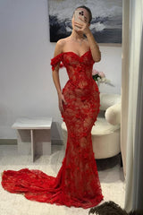 Red Off-Shoulder Lace Mermaid Prom Dress With Floral Appliques Formal Evening Gown