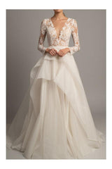 Romantic A-Line Wedding Dress V-Neck Lace Tulle Long Sleeve Sexy Backless Bridal Gowns Court Train