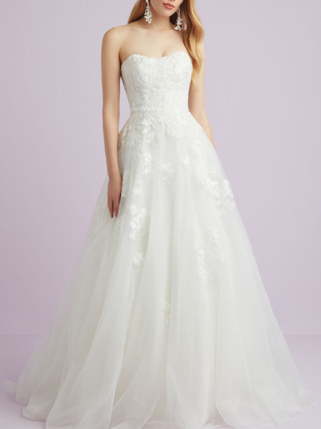 Romantic Backless A-Line Wedding Dresses Sweetheart Lace Tulle Strapless Bridal Gowns with Court Train