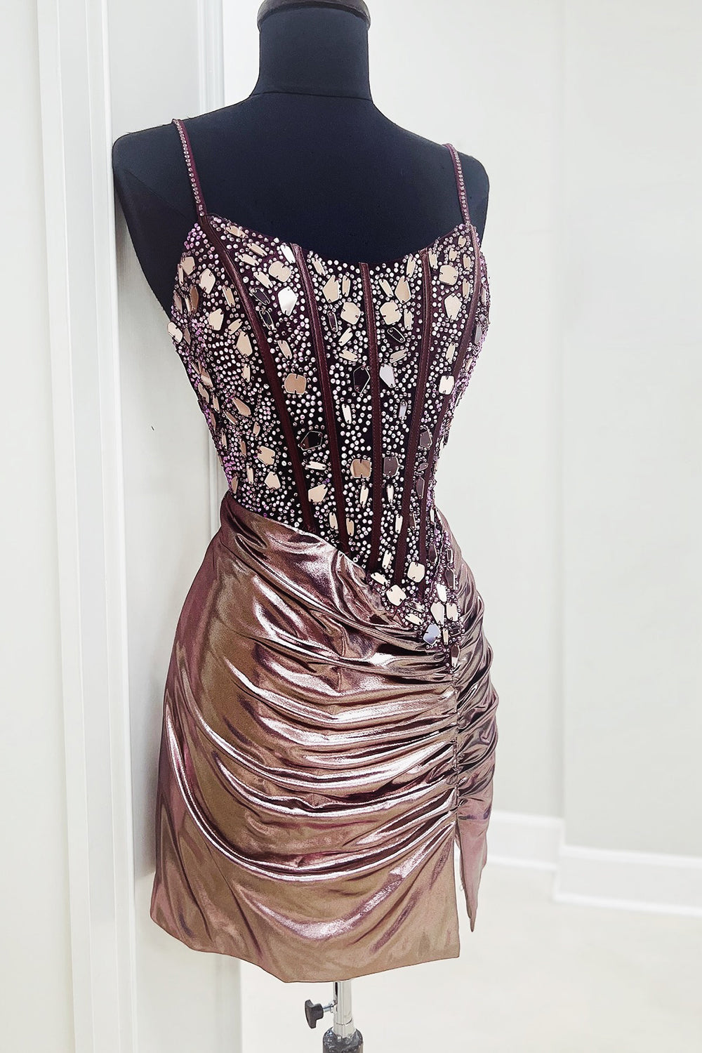 Rose Golden Homecoming Dresses Spaghetti Straps Mirror Tight Short Cocktail Dresses with Beading