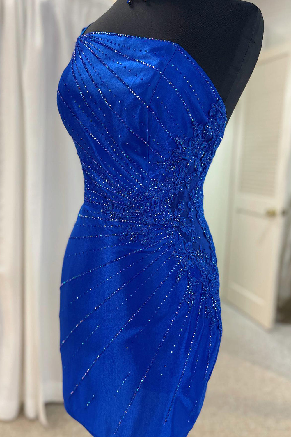 Royal Blue Homecoming Dresses Sequined One Shoulder Tight Short Cocktail Dresses with Appliques