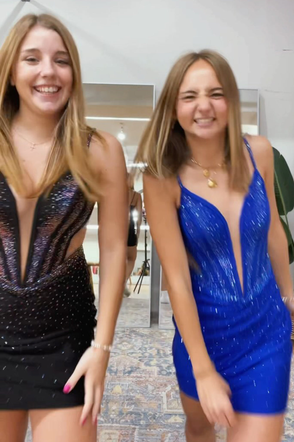 Royal Blue Homecoming Dresses Spaghetti Straps Tight Short Cocktail Dresses with Beadings